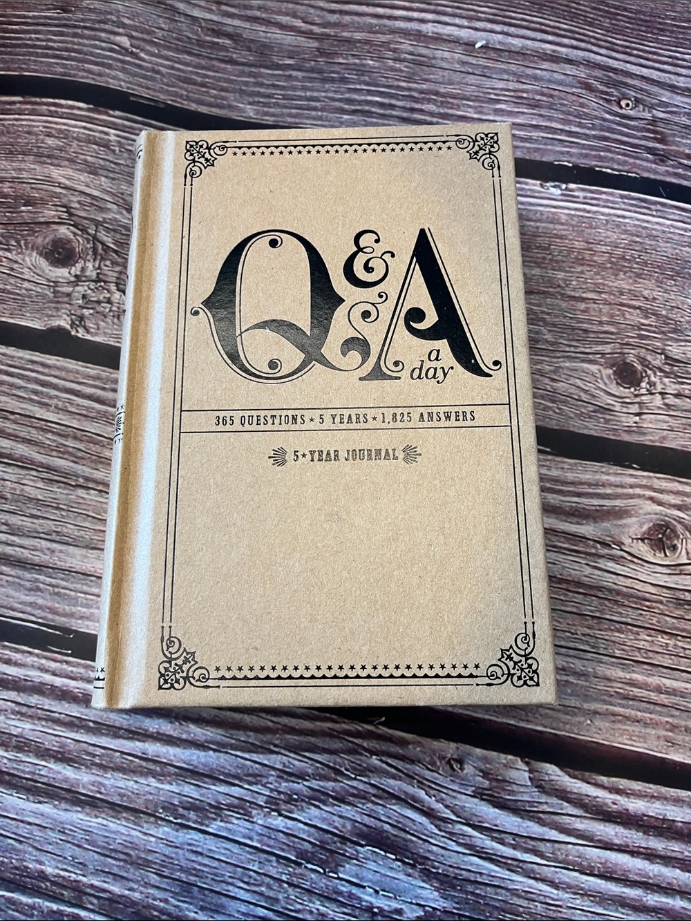 Q&A a Day 5-Year Journal